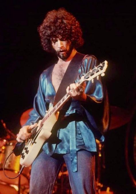 Fleetwood Mac Lindsey Buckingham, Stevie Nicks Lindsey Buckingham, Buckingham Nicks, Stephanie Lynn, Rock Band Logos, Woodstock 1969, Lindsey Buckingham, Stevie Nicks Fleetwood Mac, Rock Guitarist