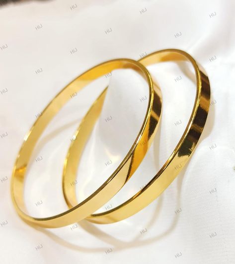 Most trending Bangles available in golden and silver pair Rs 999 only #jewelsbyfatimakhan Golden Kada For Woman, Fancy Gold Bangles Design, Pmj Jewellery, Golden Bangles Design, Simple Bangle Designs Gold, Trending Bangles, Simple Gold Bangle, Golden Bangles, Rose Gold Bangle Bracelet