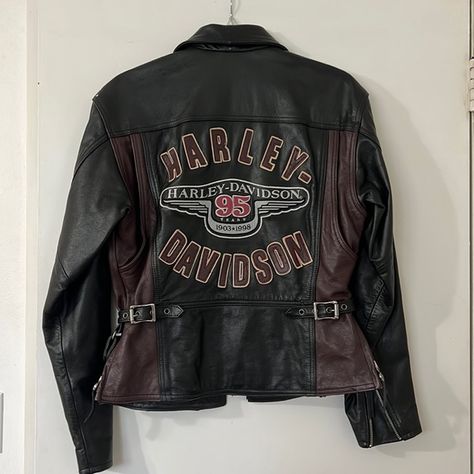 Womens Harley Davidson 95th Anniversary Jacket (S) Harley Davidson Leather Jackets Women, Harley Davidson Outfits Woman, Harley Davidson Aesthetic, Harley Davidson Jackets Women, Harley Davidson Y2k, Harley Davidson Leather Jackets, Harley Davidson Clothing, Harley Davidson Jacket, Motorcycle Outfit