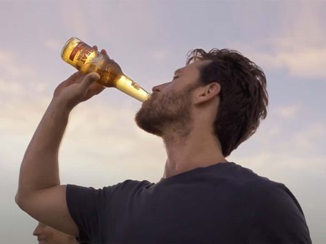 10 Most Popular Beers in Australia Revealed | Man of Many Australian Beer, Man Drinking, Beer Top, Macquarie University, Popular Beers, Beer Drinking, Micro Brewery, Geek Gadgets, Men Love