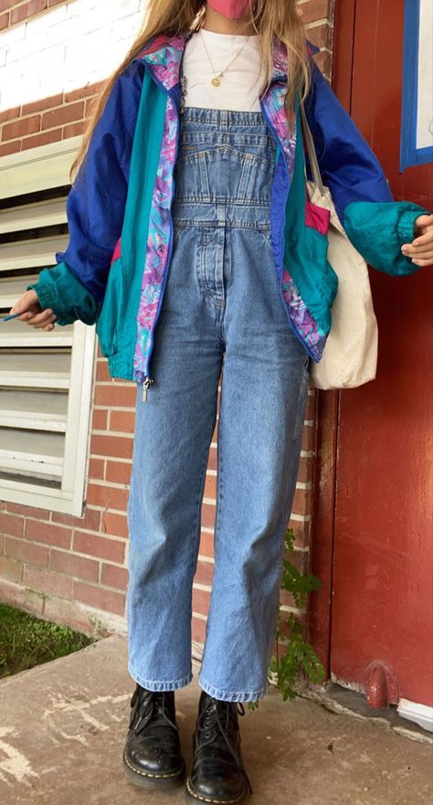 outfit vintage fashion overalls ideas Steel Magnolias Outfits, Gingham Overalls Outfit, Overalls 80s Outfit, 80’s Overalls, 80s Overalls Outfit Vintage, 80s Outfits Overalls, Retro Overalls Outfit, 90s Overalls Outfit Women, Colorful Artsy Outfit