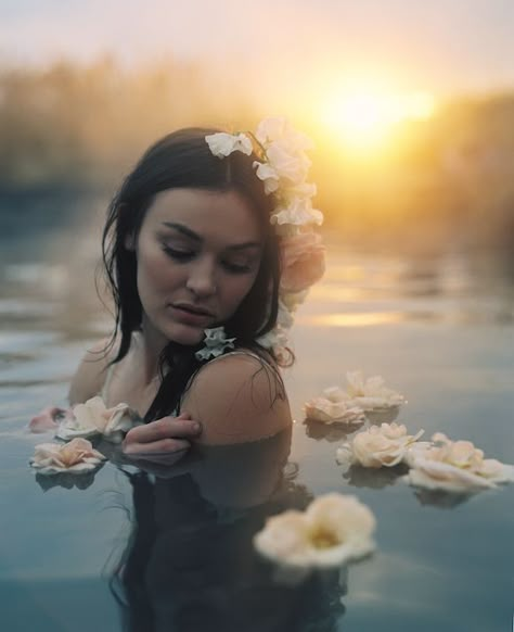 Waterfall Shoot, Lake Photoshoot, Bouidor Photography, Water Shoot, Beach Photography Poses, Summer Photoshoot, Fantasy Photography, Water Photography, Shooting Photo