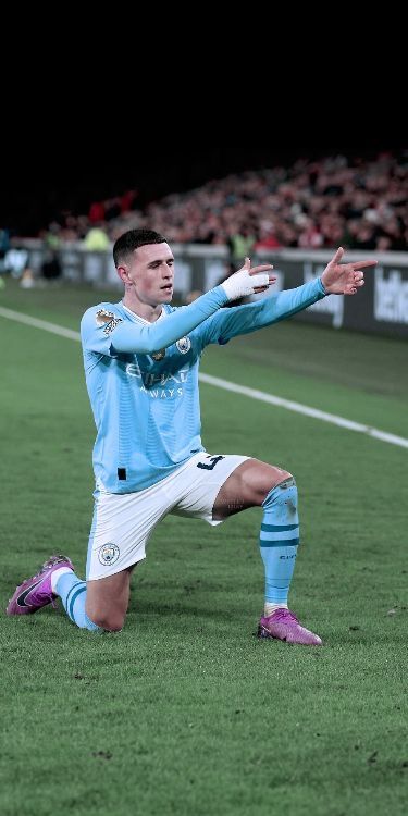 Man City Team, Manchester City Logo, Manchester City Wallpaper, Phil Foden, England National Team, Soccer Photography, Football Players Images, Manchester City Football Club, Football Boyfriend