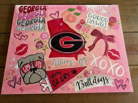 $199,00 School Canvas Ideas, Uga Painting Canvases, Uga Painting, Disco Ball Flowers, Preppy Canvas Paintings, College Painting Canvases, Dorm Canvas Art, College Canvas Art, Dorm Canvas