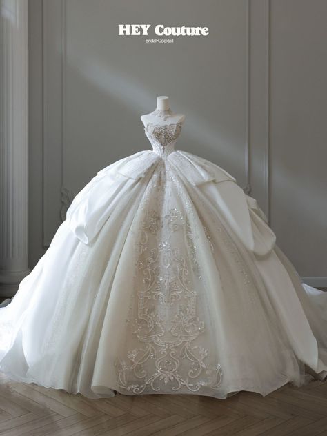 Hey Couture, Fluffy Wedding Dress, Korean Wedding Dress, Queen Wedding Dress, Me And My Husband, Big Wedding Dresses, Fairy Tale Wedding Dress, Fancy Wedding Dresses, Cute Wedding Dress