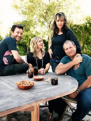 Married  with children Peg Bundy, 80s Couple, Kids Cast, Ed O Neill, Al Bundy, Then And Now Photos, Christina Applegate, Celebrities Then And Now, Old Hollywood Movies