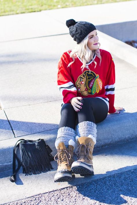 what to wear to a hockey game 1 black hawks Blackhawks Game Outfit, How To Dress For A Hockey Game, Outfit For Hockey Game, What To Wear To A Hockey Game, Hockey Outfit Women, Hockey Jersey Outfit Woman, Hockey Game Outfits For Women, Hockey Game Outfits, Hockey Outfit