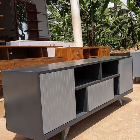 Elevate your home entertainment with our premium TV Stands at Deks Furniture World. Quality and style you can trust. #PremiumFurniture #HomeDecor #TVStand #DeksFurnitureWorld Place Your Orders Email: furnituredeks@gmail.com Call/WhatsApp: +256 708 099401 Latest Tv Unit Designs, Simple Tv Unit, Iphone Storage Full, Simple Tv Unit Design, T V Stand, Tv Unit Cabinet, Simple Tv Stand, Dollars Money Wallpaper, Dollars Money