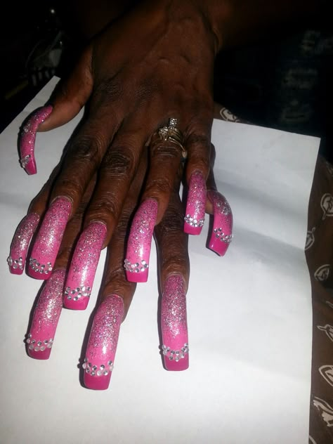 90s Long Nails Acrylic, Worst Acrylic Nails, Really Nice Nails, Ugliest Nails In The World, Long Real Nails Painted, Longest Nails Acrylic, Horrible Nail Designs, Very Ugly Nails, Rachet Nails Long