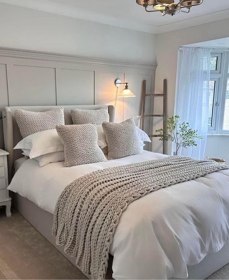 Grey Bedrooms, Beige Bedroom Decor, Sage Green Bedroom, Neutral Room, Bedroom Decor Cozy, Bedroom Renovation, Bedroom Panel, Redecorate Bedroom, Room Makeover Bedroom