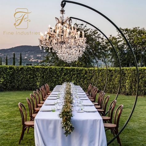 Outdoor Wedding Table Decorations, Outdoor Wedding Tables, Plinth Lighting, Chandelier Luxury, Outdoor Table Decor, Outdoor Stage, Wedding Chandelier, Outdoor Chandelier, Luxury Party