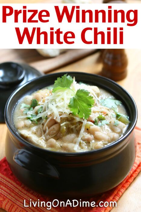 White Chili Chicken, Chili Chicken Recipe, White Chili Recipe, Chili Easy, Chicken Chili Crockpot, Chili Cookoff, White Bean Chili, Living On A Dime, Best Chili