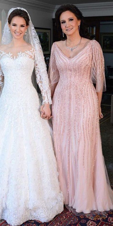 Long Mother Of The Bride Dresses You Are Sure To Love ★ #bridalgown #weddingdress Brides Mom Dress, Mothers Gowns, Mom Wedding Dress, Brides Mom, Mother Of The Bride Dresses Long, Mother Of Bride Outfits, Mother Wedding, Mother Of The Bride Gown, Wedding Dress Guide