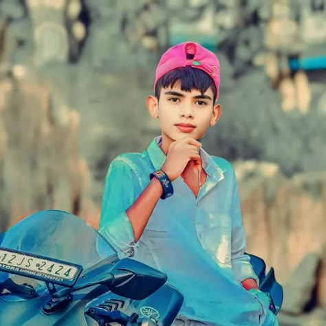 New Editing Photo, Boy Style Pic, Bike Photo Pose, 16 Year Boy, Boys Background, Boy Photo Editing, Bike Rider Photography, Photo To Cartoon Photoshop, Rider Photography