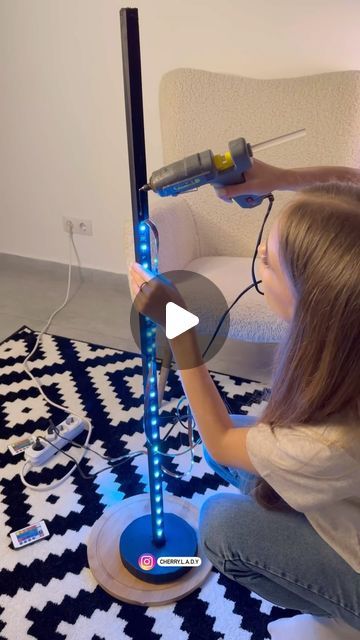 Ruslana | 𝑫𝑰𝒀 blogger & creator ✨✂️ on Instagram: "🔥Song: “Through This Tonight” by @mavericksmithband 🔥DIY LED floor lamp 🤩
🔥Listen song on YouTube https://music.youtube.com/watch?v=RQBV_Hc2Pb8&si=yi74I3ZBskE145Rm
🔥Listen song on Spotify https://open.spotify.com/track/5rykb2IyEyVtQWtsjtu5Zx?si=ohffh1IVRvKSsjaqI405XA
.
#diycrafts #diylovers #tutorial #homedecor #diy #lifehacks #artprocess #рукоділля #хендмейд #своїмируками #diylamp" Diy Shelf Floor Lamp, Diy Floor Lamp Ideas, Diy Standing Lamp, Diy Hanging Lamp, Diffuser Diy, Diy Floor Lamp, Instagram Song, Led Lamp Diy, Long Lamp