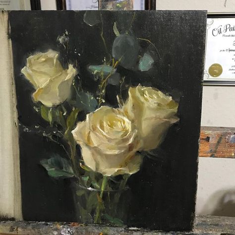 Painting Roses, Graphite Art, Rose Oil Painting, Art Painting Tools, Realism Painting, Art Hobbies, December 13, Realism Art, Aesthetic Painting