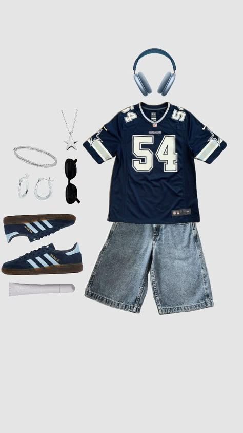 #blue #rhode #haileybieber #jersey #streetwear #summer #jorts #apple #cleangirl #aesthetic Outfit Ideas Men Streetwear, Summer Jorts, Jersey Streetwear, Spiderman Outfit, Billie Eilish Outfits, Street Style Outfits Casual, Skateboard Clothes, Cool Kids Clothes, Outfit Streetwear