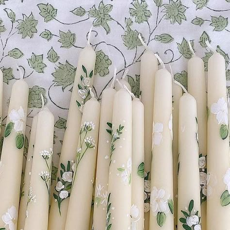 Hand Painted Taper Candles Wedding, Floral Painted Candles, Hand Painted Wedding Candles, Painted Wedding Candles, Candles For Wedding Gifts, Painted Taper Candles Wedding, Hand Painted Candles Wedding, Hand Painted Taper Candles, Diy Candle Painting