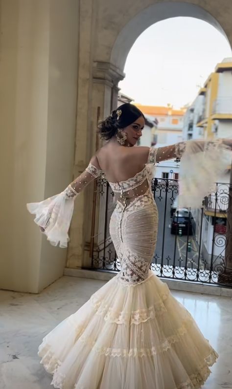 Wedding Dresses Latina, Flamenco Inspired Wedding Dress, Wedding Dress From Jalisco, Latin Inspired Wedding Dress, Spanish Wedding Dress Mexican Style, Vintage Mexican Wedding Dress, Big Mexican Wedding Dress, Latina Wedding Dress, Mexican Wedding Dress Veils