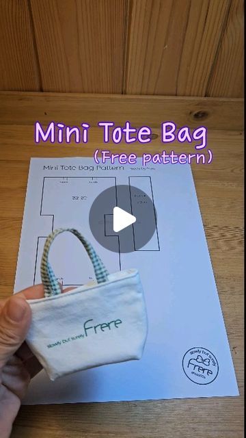 Mini Tote Bag Pattern, Mini Bag Diy, Diy Mini Bag, Mini Bag Pattern, Canvas Bag Diy, Tote Bag Pattern Free, Diy Wallet, Bag Pattern Free, Diy Bags Purses