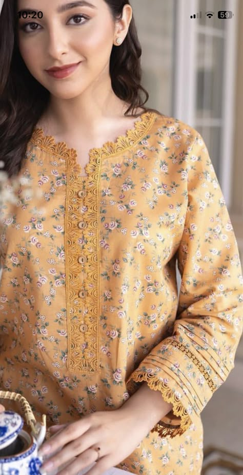 Neck Design With Cotton Lace, Suit Shirt Design For Women, Cotton Kurti Designs With Lace, Kameez Neck Designs Pakistani, Kamij Neck Design, Kameez Designs With Laces, Gala Designs For Kameez Pakistani, Neck Patterns For Kurtis Cotton Neckline, Lace Kurta Designs Women