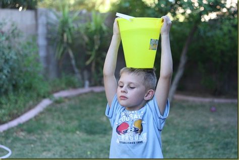 kids practicing balancing water buckets Reading Projects, Outside Activities, Water Bucket, Water Games, Pre K Activities, Childhood Education, Planning Process, Early Childhood Education, Childcare