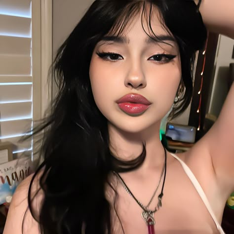 Aesthetic Black Hair, Black Hair Ideas, Hairstyle Shorthair, Soft Makeup Looks, Pinterest Makeup, Makeup Tut, Dope Makeup, Cute Makeup Looks, Soft Makeup