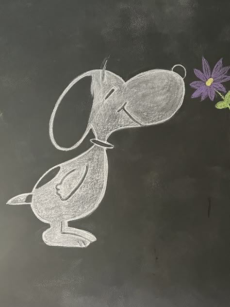 Chalk Drawing On Black Board, Rain Chalkboard Art, Things To Draw On Chalkboard Wall, Chalk Tree Drawing, Snoopy Chalk Art, Easy Chalkboard Drawings, Things To Draw On A Chalkboard, Easter Blackboard Ideas, Blackboard Wall Ideas