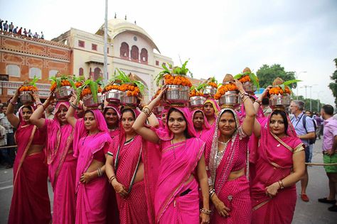 Celebration of Teej Festival: When the clouds smile, rains happen and when the rains happen, people smile. The festival of Teej is the greetings of people to the heavens for bringing about the much desired life – giving showers of monsoon. For more details visit: - http://www.aryavrittravels.com/tour/royal-procession-of-teej-festival-jaipur-rajasthan/ Teej Festival Outfits, Festival Activities, Teej Festival, Festival Outfits Women, People Smile, Festival Celebration, Jaipur Rajasthan, Blogging Tips, The Little Mermaid