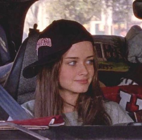 Alexis Bledel, Comfort Show, Rory Gilmore, Gilmore Girls, Tv Movies, Fun Things, Fun Things To Do, Things To Do, My Life