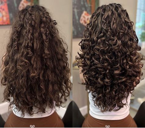 Long Layered Curly Hair, Layered Curly Haircuts, Long Curly Haircuts, Natural Curly Hair Cuts, Curly Hair Care Routine, Highlights Curly Hair, Layered Curly Hair, Curly Hair Photos, Hair Hoco