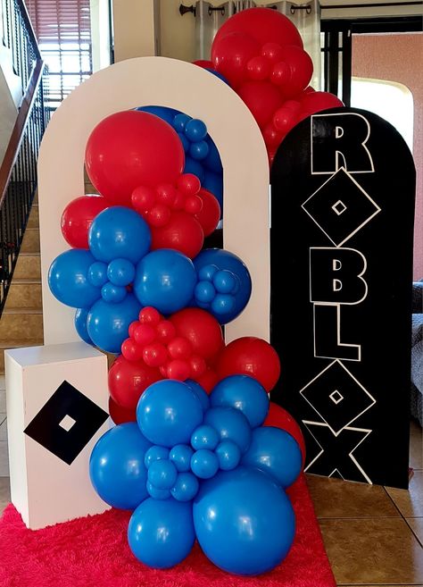 This look was achieved with decomax 18/12 and 5 inch balloons and Chiara open and closed walls Roblox Balloon Garland, Roblox Balloon Decor, Roblox Birthday Party Ideas Decor, Diy Roblox Party Decorations, Roblox Decoration Ideas, Roblox Birthday Decorations, Roblox Backdrop, Roblox Party Ideas, Roblox Themed Birthday Party