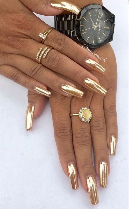 Gold Chrome Nails, Gold Acrylic Nails, Gold Nail Polish, Gold Nail Designs, Chrome Nails Designs, Mirror Nails, Gold Nail, Metallic Nails, Nail Designs Glitter