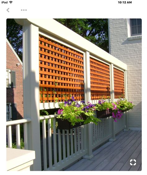 Katt Diy, Privacy Screen Deck, Garden Privacy Screen, Deck Privacy, Patio Privacy, Garden Privacy, Backyard Privacy, Privacy Walls, Outdoor Privacy