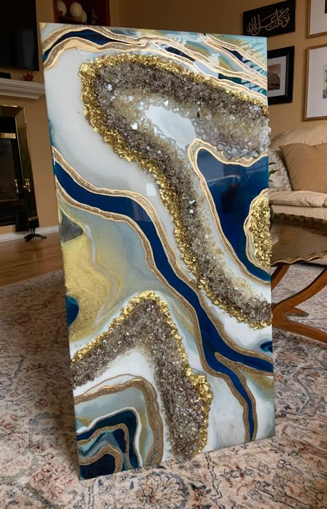 Blue Resin Art, Seni Resin, Resin Art Canvas, Blue Modern Art, Resin Geode Art, Gold Artwork, Resin Geode, Canvas For Beginners, Epoxy Art