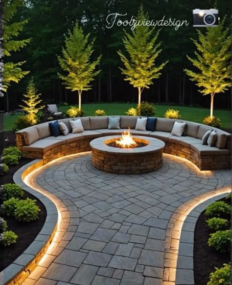 Circle Patio With Fire Pit, Garden Concrete Ideas, Outdoor Firepit Patio, Outdoor Spaces Ideas Backyard, All Concrete Backyard Ideas, Back Yard Ideas For Small Yards Landscaping Patio Outdoor Living, Back Patio Ideas Concrete, Courtyard Seating Ideas, Front Yard Fire Pit Ideas