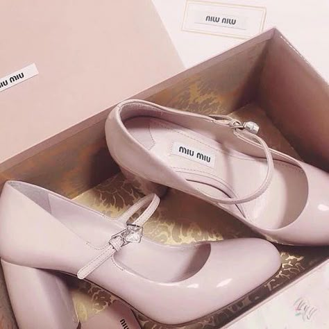 Dr Shoes, Mia 3, Girly Shoes, Shoe Inspo, Aesthetic Shoes, Swan Lake, Pink Shoes, Black Swan, Pretty Shoes