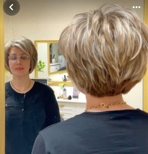 Edgy Pixie Hairstyles, Short Stacked Hair, Short Layered Bob Haircuts, Bob Blonde, Stacked Haircuts, Stacked Hair, Edgy Pixie, Bob Haircut For Fine Hair, Messy Short Hair