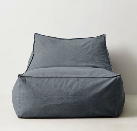 Believe It or Not: 10 Surprisingly Stylish Beanbag Chairs — Annual Guide 2017 Puff Couch, Bean Bag Living Room, Bean Bag Lounger, Adult Bean Bag Chair, Rh Teen, Big Chair, Bean Bag Sofa, Study Furniture, Bedroom Seating