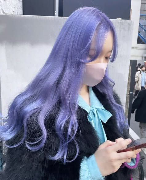 Light Blue Purple Hair, Blue Lavender Hair, Lavender Blue Hair, Periwinkle Hair, Baby Blue Hair, Blue Purple Hair, Hair Colour Inspo, Shot Hair, Lilac Hair