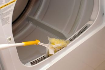 With time and use, dryers may accumulate disagreeable odors that leave your laundry smelling less than clean. The odors can originate in the lint system or in the drum itself, where they will intensify when exposed to the heat and warmth of wet laundry. Deodorizing a smelly dryer is simple to do and should be done twice yearly as part of routine... Dryer Cleaning, Cleaning Painted Walls, So Fresh So Clean, Organization And Cleaning, Clean Clothes, Deep Cleaning Tips, Cleaning Tips Tricks, Glass Cooktop, Laundry Tips