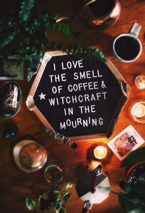 immagine scoperto da goodvibes_ashton. Scopri (e salva!) immagini e video anche tu su We Heart It Coffee Witchcraft, Coffee And Witchcraft, The Smell Of Coffee, Kitchen Halloween, John Bennett, Witch Kitchen, Witch Room, Witch Cottage, Witch Vibes