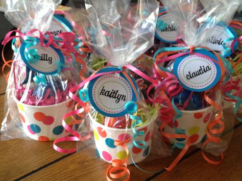 Tween party favors Preteen Birthday, Star Wars Party Favors, Sleepover Party Favors, Cheap Party Favors, Spa Party Favors, Girl Birthday Party Favors, Diy Party Favors, Fun Birthday Party, Wedding Favor Ideas