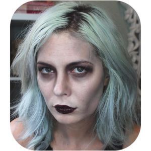 Halloween Zombie Makeup, Halloween Party Makeup, Girl Halloween Makeup, Creepy Costume, Zombie Halloween Makeup, Makeup Zombie, Halloween Make-up Looks, Living Dead Girl, Dead Makeup