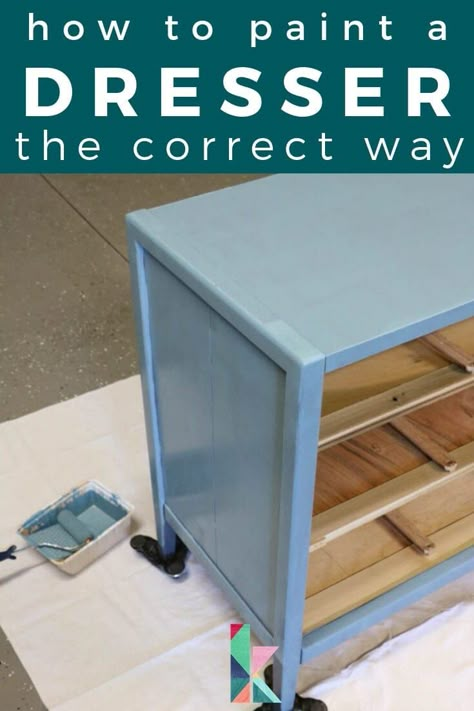 Learn how to DIY painted furniture the right way! This dresser tutorial will give you perfect results, show you the before and after, and explain what not to do. #paintedfurniturehowto #howtopaintadresser #paintedfurnitureDIY #paintedfurnituretechniques #paintedfurnituredresser Paint Dresser Diy, Paint A Dresser, Dresser Diy, Dresser Refinish, Diy Painted Furniture, Paint Dresser, Refinishing Furniture Diy, Painting Wood Furniture, Furniture Flipping