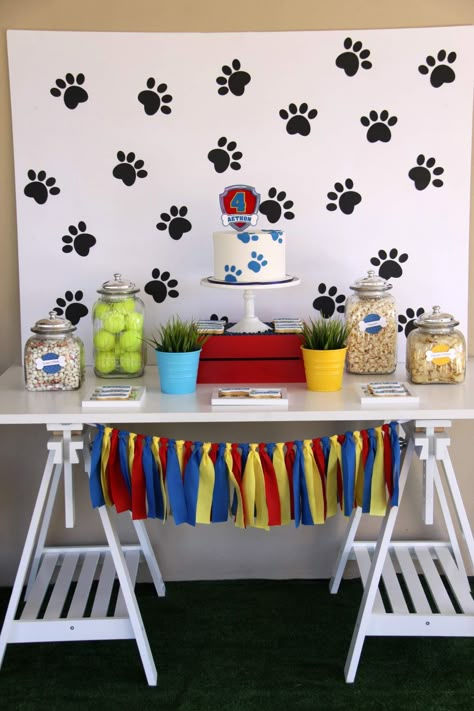 Background Party Ideas, Birthday Party Table Ideas, Birthday Poster Background, Party Table Ideas, Paw Patrol Birthday Decorations, Paw Patrol Party Decorations, Dog Themed Birthday, Paw Patrol Birthday Theme, Paw Patrol Decorations