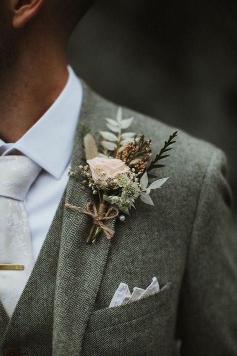 Boho Grooms Boutonniere, Men Buttonhole Wedding, Wedding Button Holes Rustic, Men’s Wedding Flower, Men’s Buttonholes, Boho Beach Wedding Groom, Champagne Wedding Dress With Groom, Enchanted Forest Wedding Groom Attire, Groom Buttoniere Wedding