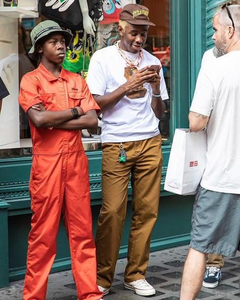 SPOTTED: Tyler the Creator Flexes in Golf Wang & Converse – PAUSE Online | Men's Fashion, Street Style, Fashion News & Streetwear Taylor The Creator Outfit, Tyler The Creator Style, Outfit Palette, Tyler The Creator Fashion, Tyler The Creator Outfits, Sir Baudelaire, Wolf Haley, Womens Golf Fashion, Flower Boy