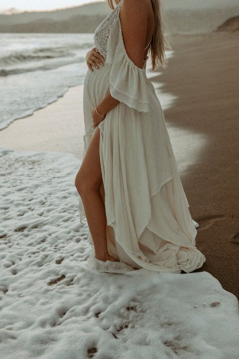 California Beach Maternity Photos, Half Moon Bay Maternity, Beach Maternity Outfit Ideas, Maternity Shoot Beach Outfit, Surfer Maternity Shoot, Maternity Beach Photoshoot Dress, Boho Beach Maternity Shoot, Beach Maternity Photos Mom, Beach Maternity Dresses Photo Shoot