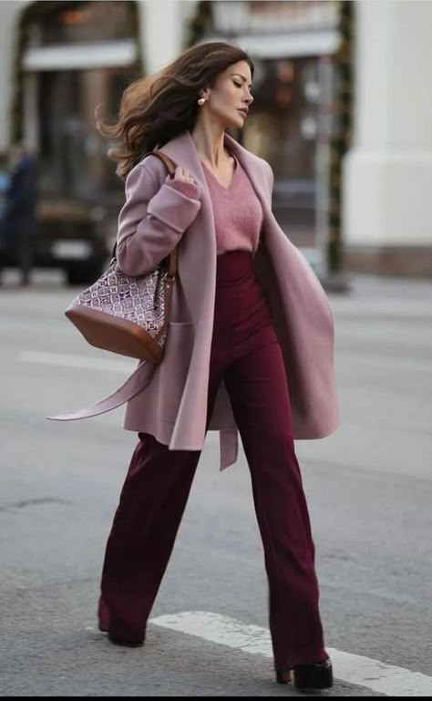 Pink Coat, Trendy Fall Outfits, Mode Inspo, Looks Chic, Soft Summer, Fashion Mistakes, Work Outfits Women, Professional Outfits, Fall Fashion Trends